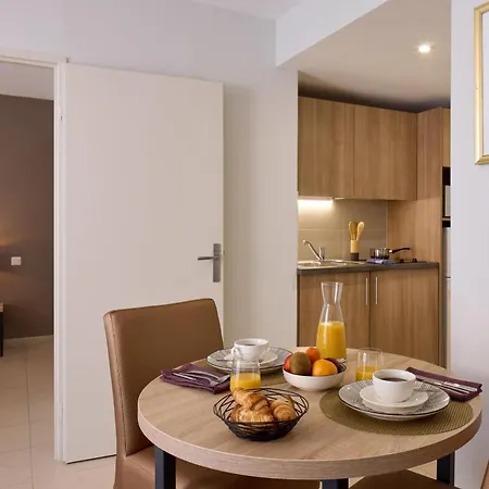 Quality Prestige Appart hôtel 4*