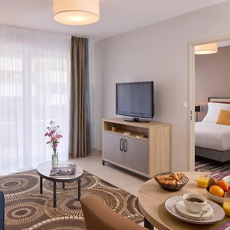 Aparthotel Quality Prestige 3*